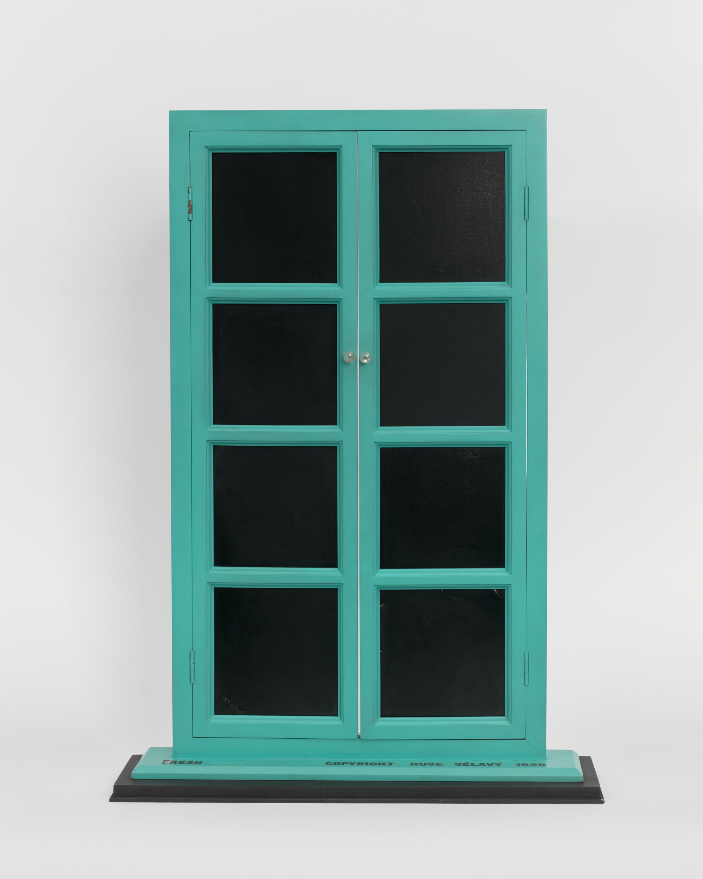 Marcel Duchamp, Fresh Widow, 1964 (after 1920 original). Paint, wood, metal, leather, and glass, 31 ⅞ × 22 ⅝ × 5 ¾ inches. © Association Marcel Duchamp/ADAGP, Paris/Artists Rights Society (ARS), New York 2026. Courtesy Gagosian. Photo: Owen Conway.