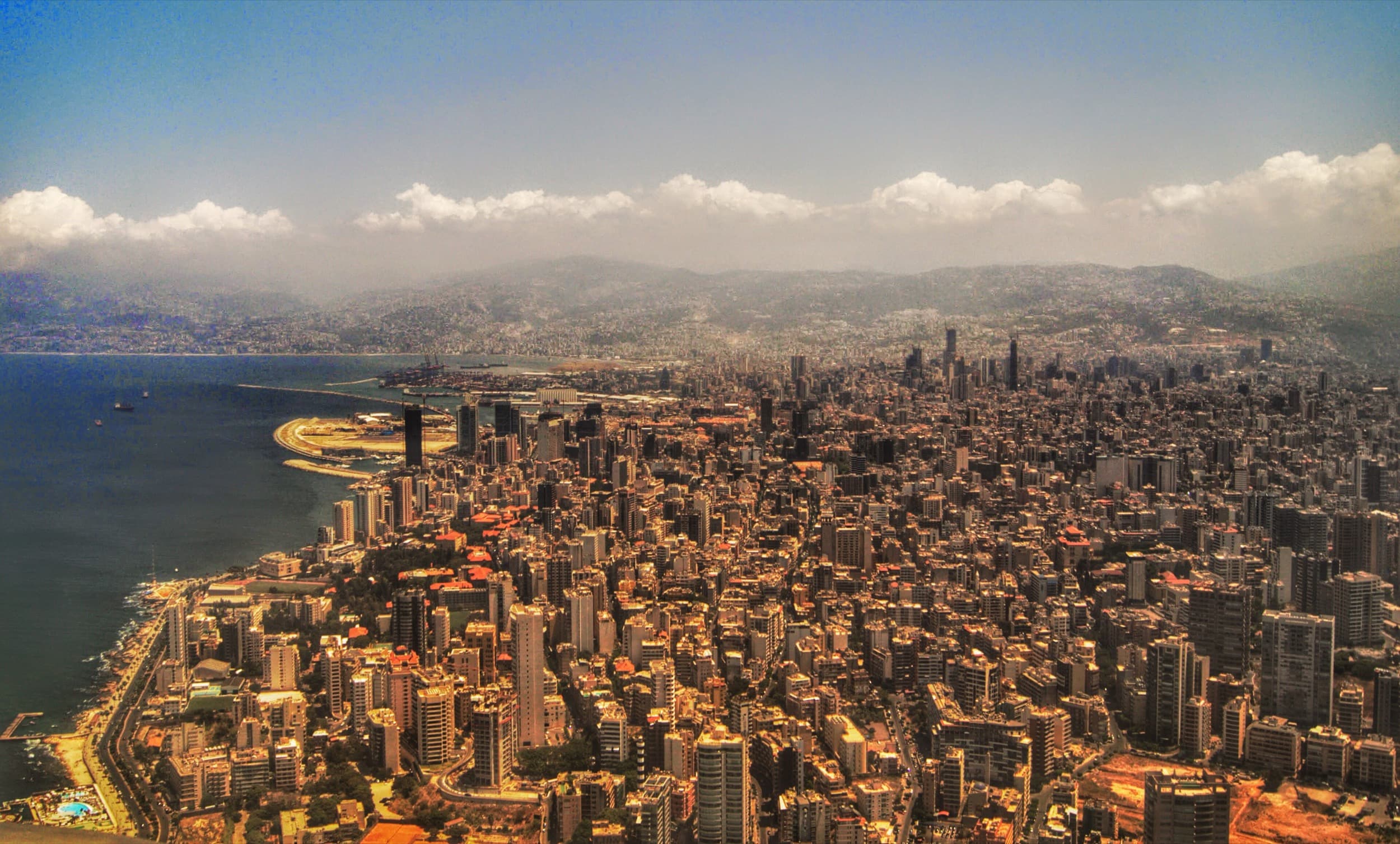 Beirut, Lebanon, 2015. Photo: Marviikad. CC BY-SA 2.0, via Wikimedia Commons.